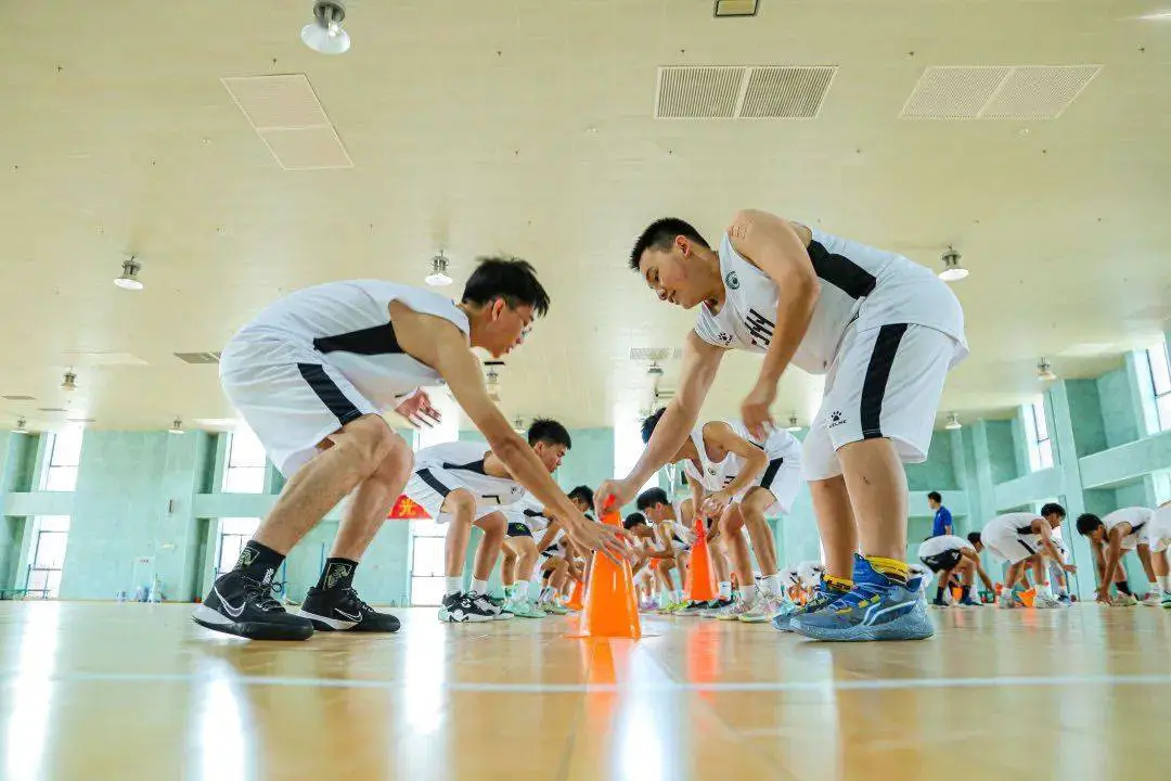 为什么智能监控是现代篮球训练不可或缺的工具_1